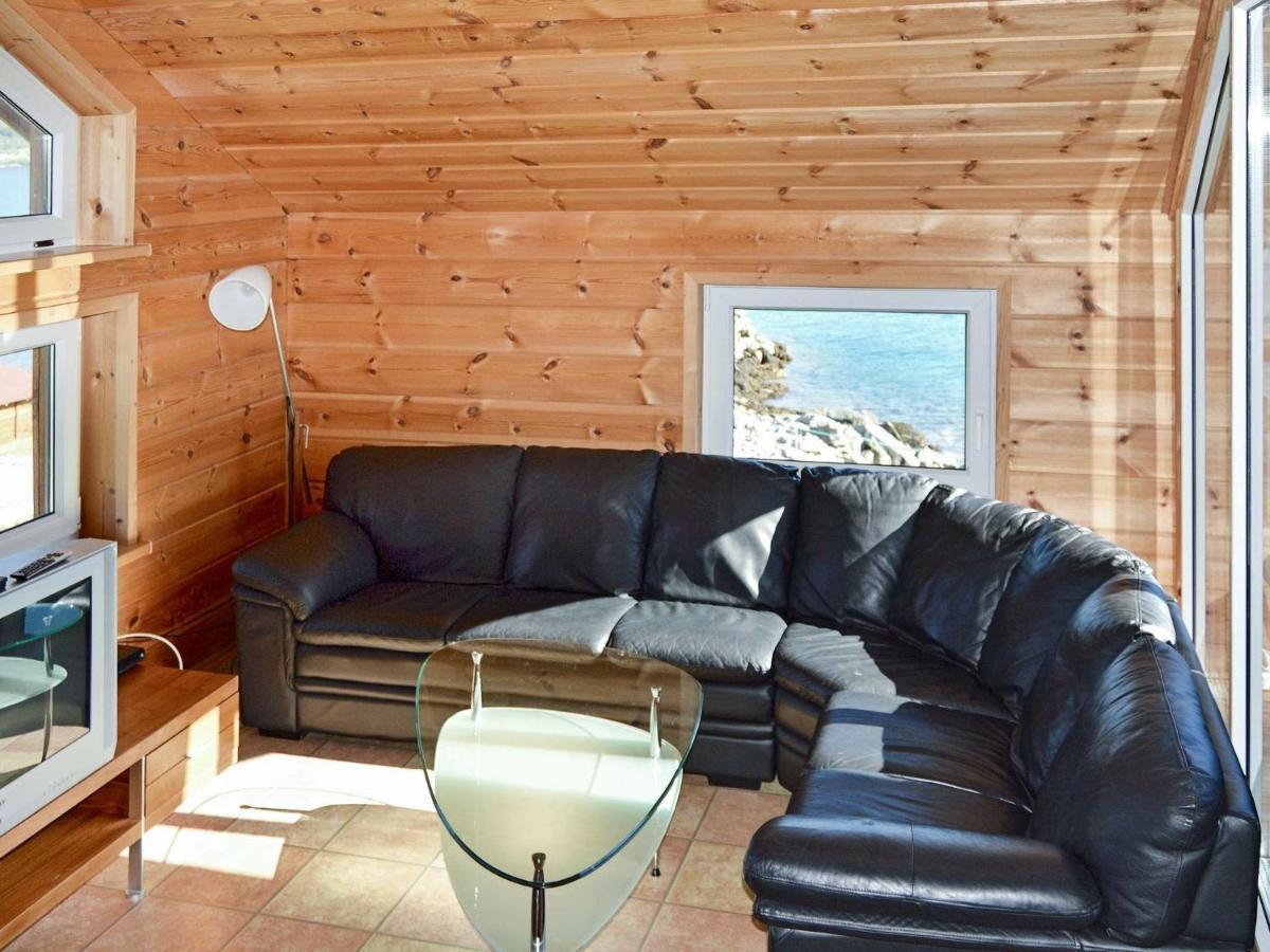 Holiday Home Hovik II Rød Kültér fotó