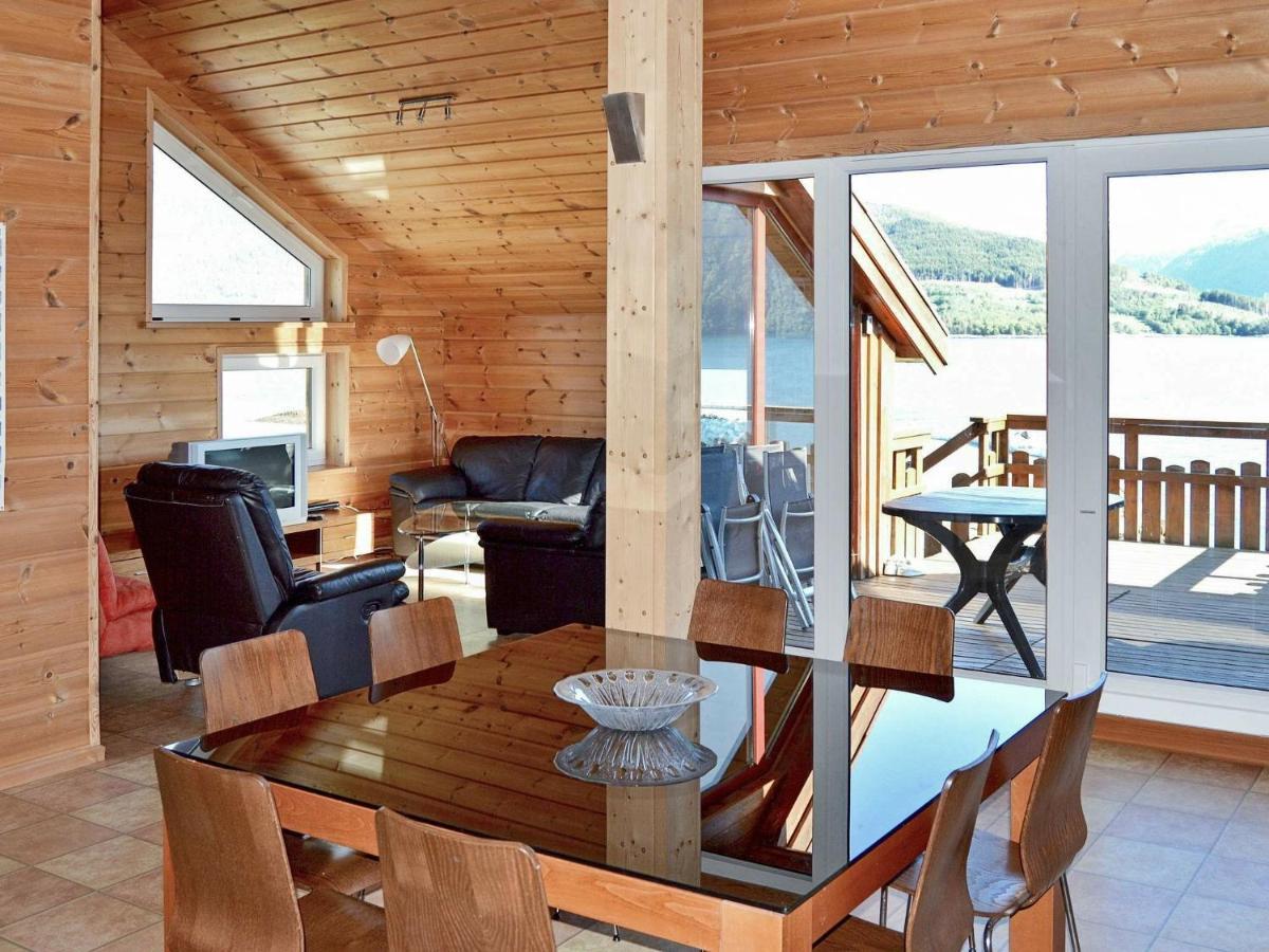 Holiday Home Hovik II Rød Kültér fotó