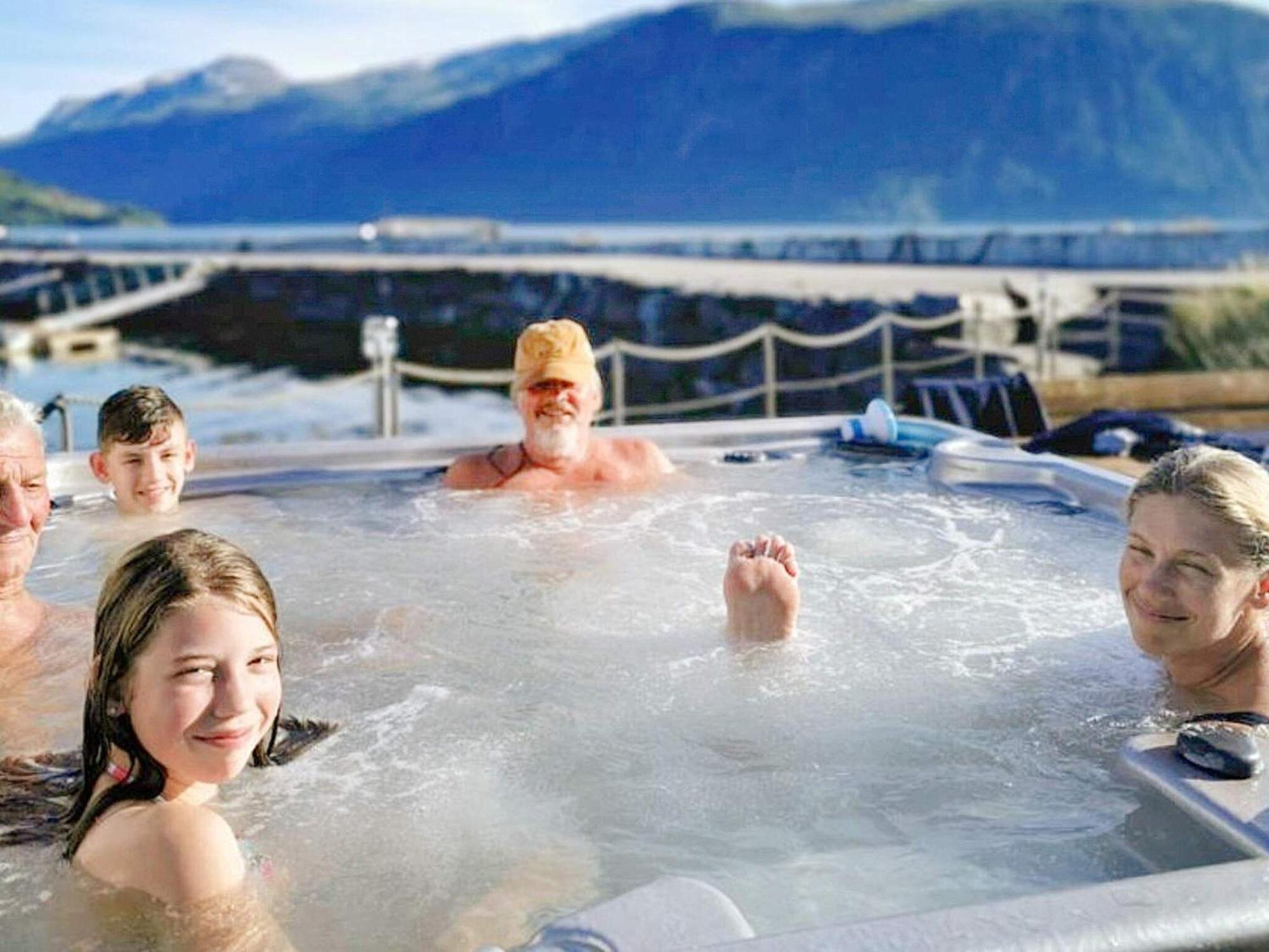 Holiday Home Hovik II Rød Kültér fotó