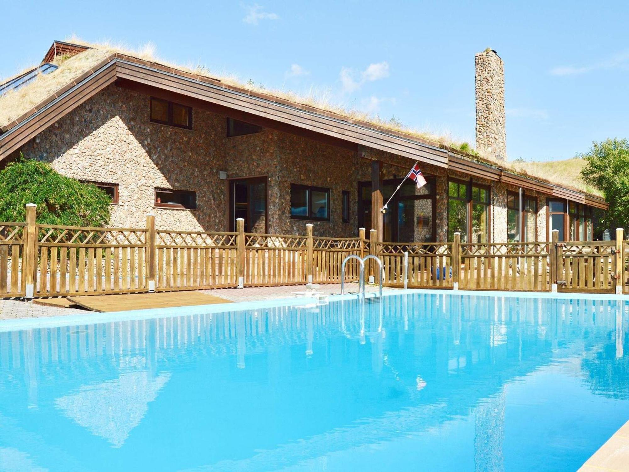 Holiday Home Hovik II Rød Kültér fotó